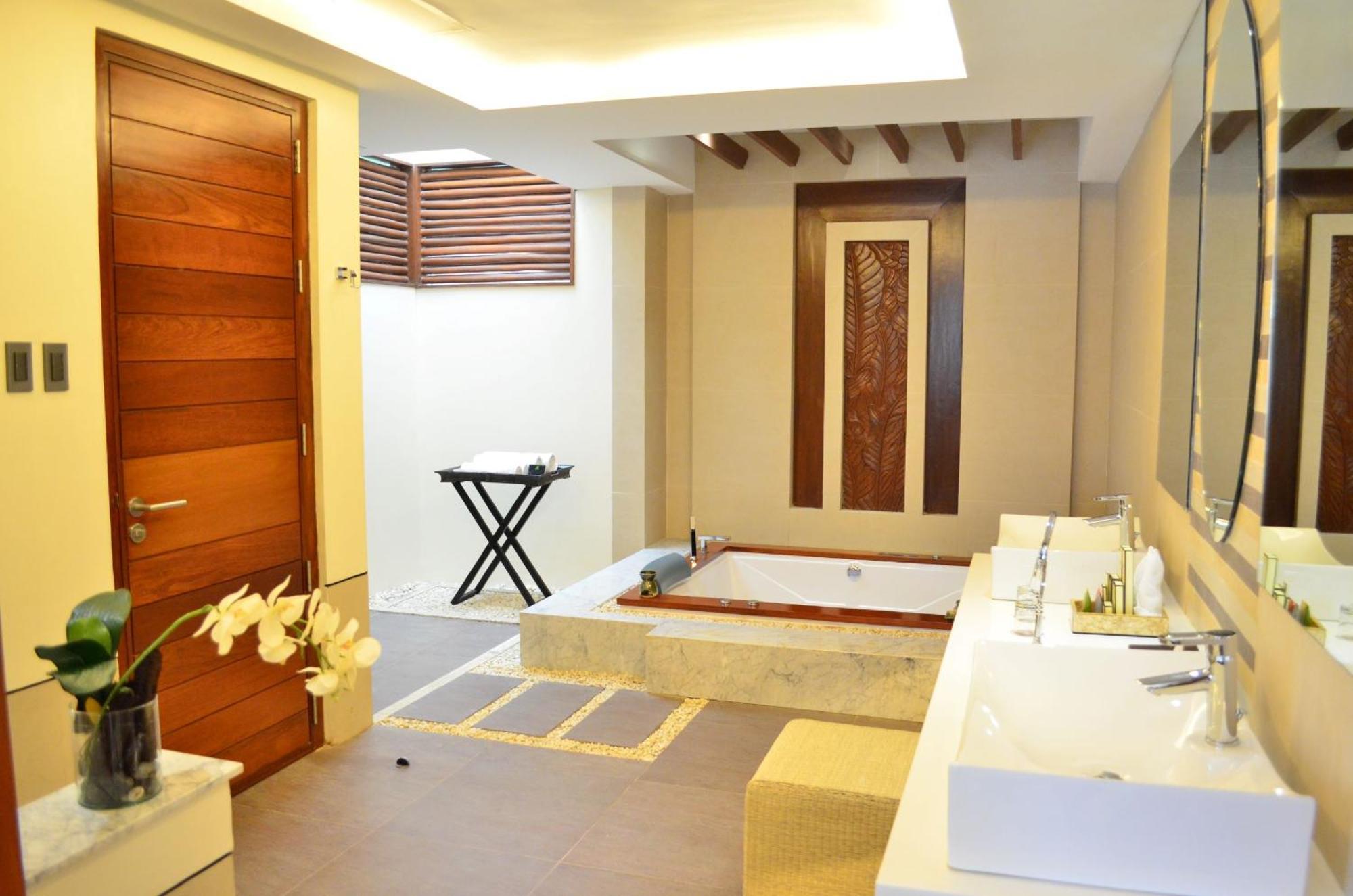 Princesa Garden Island Resort And Spa Puerto Princesa Exterior photo